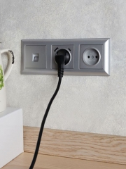 Розетка BRITE РЮш11-1-БрА 16А с USB A+C 18Вт с заземл. защ. шторки алюм. IEK BR-R14-16-U22-018-K47 BR-R14-16-U22-018-K47