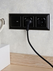 Розетка BRITE РЮш10-2-БрЧ 16А с USB A+A 3.1А с заземл. защ. шторки черн. IEK BR-R14-16-U21-D31-K02 BR-R14-16-U21-D31-K02