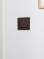 Рамка 1-м BRITE РУ-1-2-БрТБ стекло темн. бронза IEK BR-M12-G-K45 BR-M12-G-K45