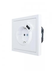 Розетка 1-мест. с/з+USB разъем ZIMA IP20 бел. LEZARD 704-0288-181 704-0288-181