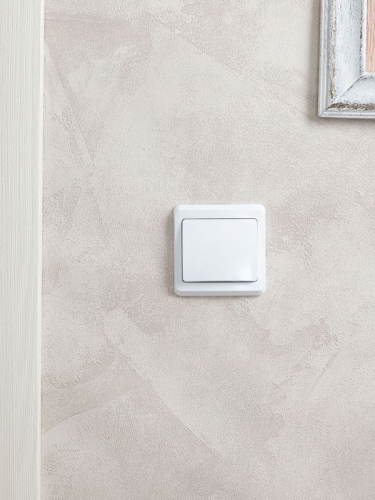 Выключатель 1-кл. СП Вега 10А IP20 ВС10-1-0-ВБ бел. IEK EVV10-K01-10-DM EVV10-K01-10-DM