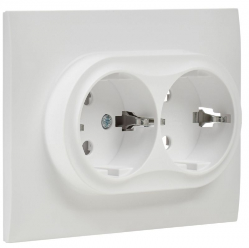 Розетка 2-м SKANDY 16А с заземл. без защ. шторок в сборе SK-R08W арктич. бел. IEK SK-R21-16-K01-F SK-R21-16-K01-F