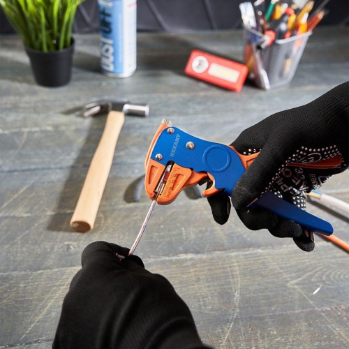 Инструмент для зачистки многожил. кабеля 0.3-6.0кв.мм (HT-150В) (TL-700 D) REXANT 12-4001 дек.01