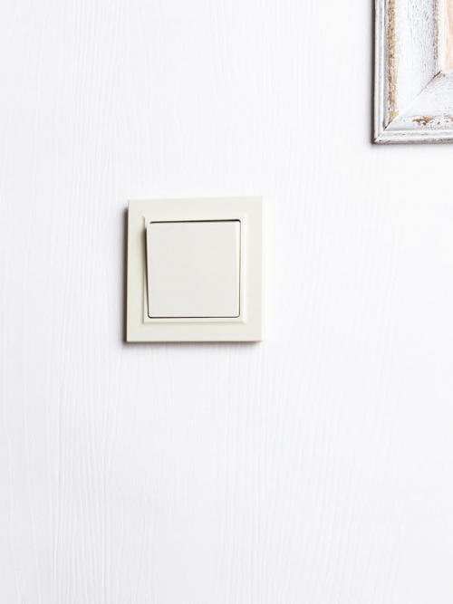 Выключатель 1-кл. СП BRITE ВС10-1-0-БрКр 10А беж. IEK BR-V10-0-10-K10 BR-V10-0-10-K10