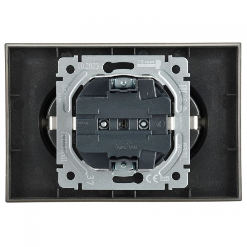 Розетка 2-м СП BRITE РС12-3-БрШ 16А в сборе с заземл. без защ. шторок шампань IEK BR-R21-16-K37-F BR-R21-16-K37-F