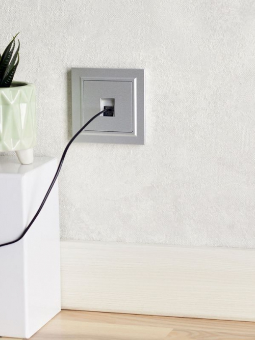 Розетка компьютерная СП RJ45 кат.5E BRITE РК10-БрА алюм. IEK BR-K10-1-K47 BR-K10-1-K47