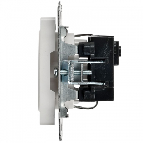Розетка BRITE РС11-1-0-БрБ 16А с заземл. без защ. шторки бел. IEK BR-R11-16-K01 BR-R11-16-K01