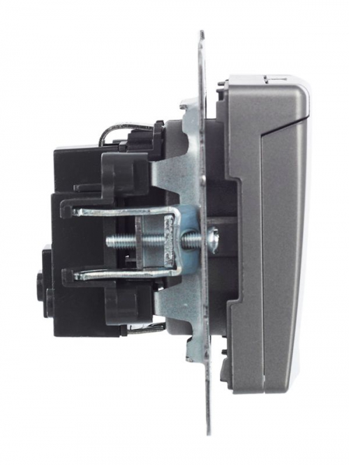 Розетка BRITE РСбш10-3-БрС 16А IP20 с заземл. защ. шторки с крышкой сталь IEK BR-R16-16-K46 BR-R16-16-K46