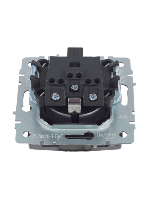 Розетка BRITE РСбш10-3-БрС 16А IP20 с заземл. защ. шторки с крышкой сталь IEK BR-R16-16-K46 BR-R16-16-K46