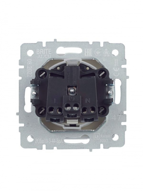 Розетка BRITE РСбш10-3-44-БрА 16А IP44 с заземл. защ. шторки с крышкой алюм. IEK BR-R16-16-44-K47 BR-R16-16-44-K47