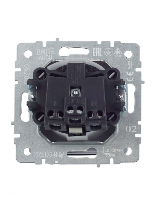 Розетка BRITE РСбш10-3-44-БрЧ 16А IP44 с заземл. защ. шторки с крышкой черн. IEK BR-R16-16-44-K02 BR-R16-16-44-K02