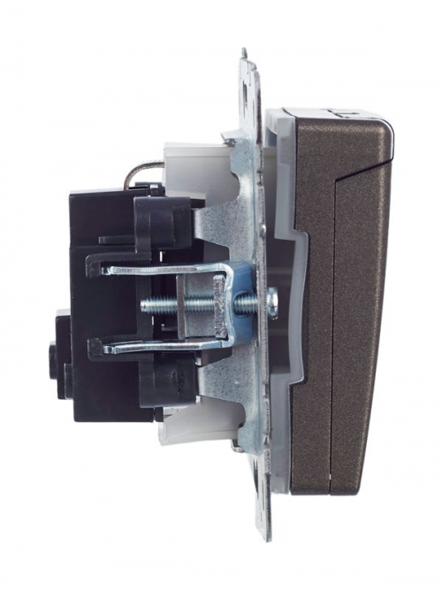 Розетка BRITE РСбш10-3-44-БрТБ 16А IP44 с заземл. защ. шторки с крышкой бронза IEK BR-R16-16-44-K45 BR-R16-16-44-K45