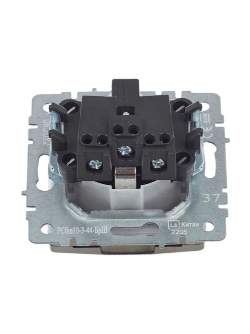 Розетка BRITE РСбш10-3-44-БрШ 16А IP44 с заземл. защ. шторки с крышкой шампань IEK BR-R16-16-44-K37 BR-R16-16-44-K37