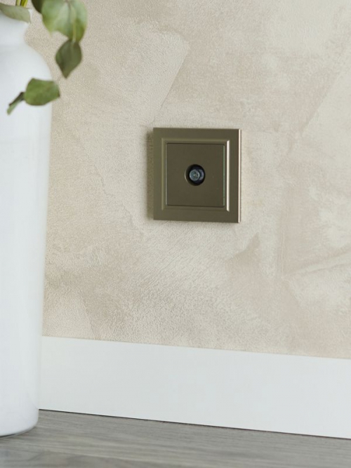 Розетка телевизионная оконечная TV СП Brite РТВ11-0-БрШ шампань IEK BR-A10-O-K37 BR-A10-O-K37