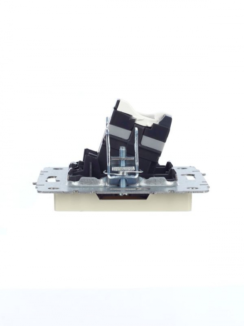 Розетка компьютерная СП RJ45 кат.5E BRITE РК10-БрКр беж. IEK BR-K10-1-K10 BR-K10-1-K10