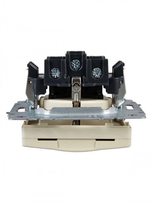 Розетка BRITE РСбш10-3-БрКр 16А IP20 с заземл. защ. шторки с крышкой беж. IEK BR-R16-16-K10 BR-R16-16-K10