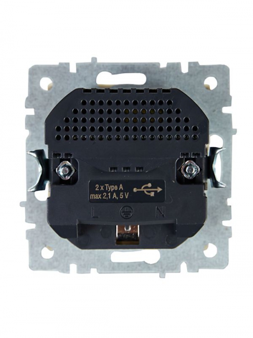 Розетка BRITE РЮш10-1-БрКр 16А с USB A+A 2.1А с заземл. защ. шторки беж. IEK BR-R14-16-U21-D21-K10 BR-R14-16-U21-D21-K10