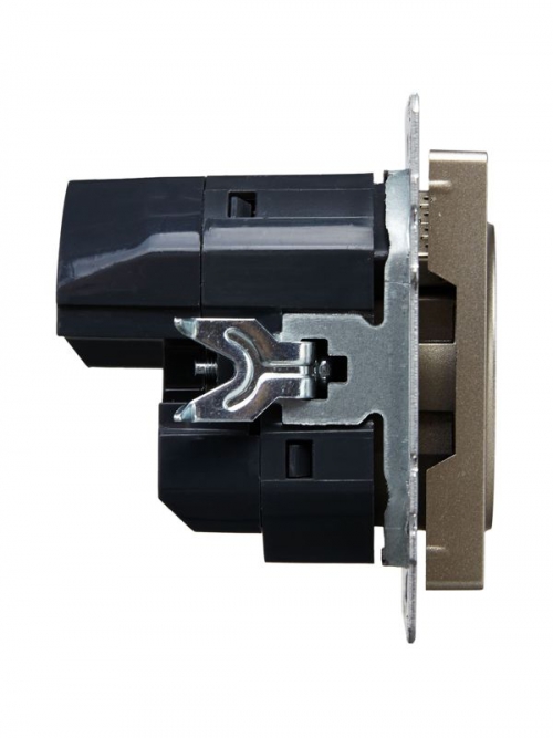 Розетка BRITE РЮш10-1-БрШ 16А с USB A+A 2.1А с заземл. защ. шторки шампань IEK BR-R14-16-U21-D21-K37 BR-R14-16-U21-D21-K37