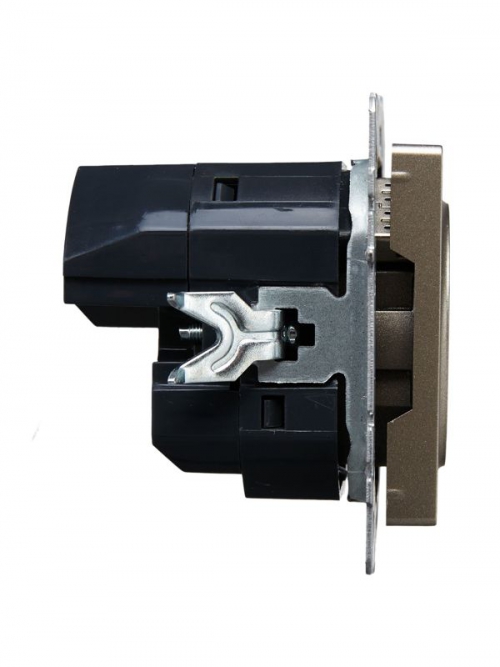 Розетка BRITE РЮш10-2-БрШ 16А с USB A+A 3.1А с заземл. защ. шторки шампань IEK BR-R14-16-U21-D31-K37 BR-R14-16-U21-D31-K37