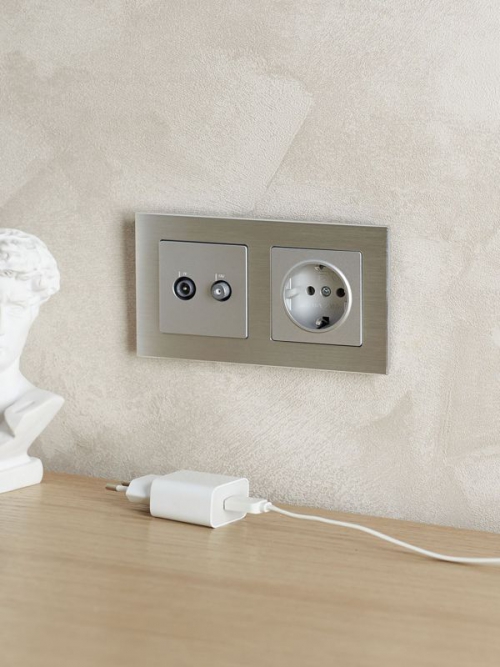 Рамка 2-м BRITE РУ-2-1-БрА металл алюм. IEK BR-M22-M-K47 BR-M22-M-K47