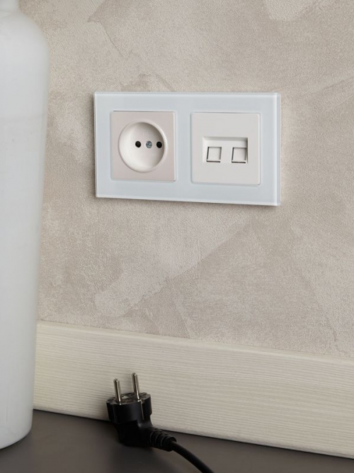 Рамка 2-м BRITE РУ-2-2-БрБ стекло бел. IEK BR-M22-G-K01 BR-M22-G-K01