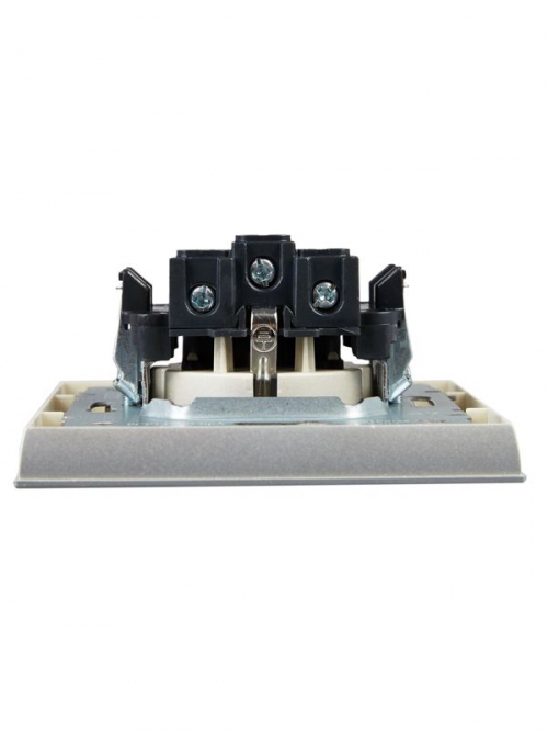 Розетка СП BRITE РСР14-1-0-БрА 16А в сборе с заземл. защ. шторки алюм. IEK BR-R14-16-K47-F BR-R14-16-K47-F