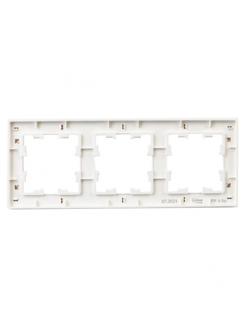 Рамка 3-м BRITE РУ-3-Бр бел. рифленый IEK BR-M32-51-K01 BR-M32-51-K01