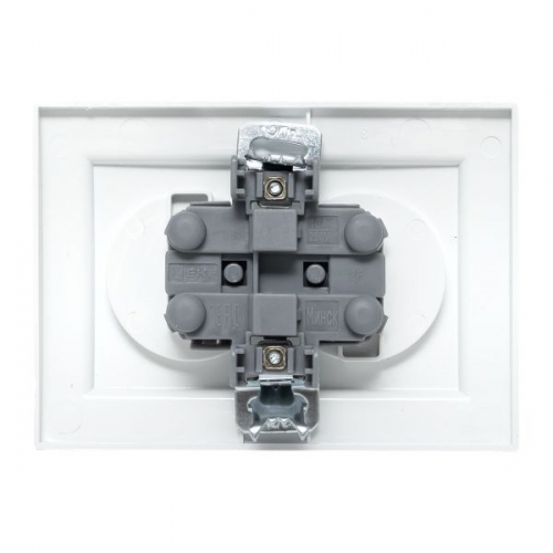 Розетка 2-м СП Минск 10А IP20 без заземл. защ. шторки бел. Basic EKF ERR10-102-100 ERR10-102-100