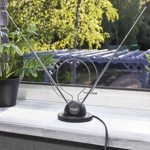 Антенна ТВ комнатная RX-100 телескопич. на подставке с кольцом VHF; UHF 47-860MHz REXANT 34-0100 34-0100