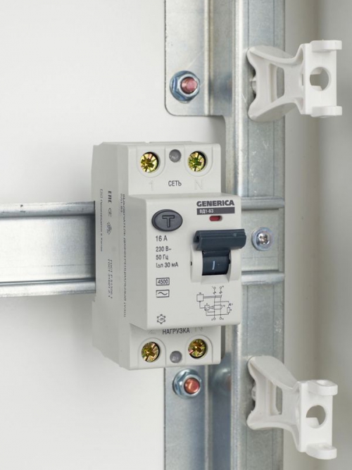 Выключатель дифференциального тока (УЗО) 2п 16А 30мА тип AC ВД1-63 GENERICA MDV15-2-016-030 MDV15-2-016-030