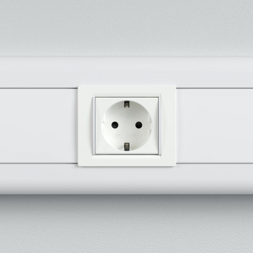 Розетка 1-м СП Viva 2мод. защ. шторки с заземл. бел. DKC 45005 45005