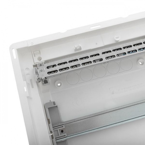 Щит комбинированный встраив. Nova 3 DIN-рейки + 1 монтаж. плата 5 габарит IP41 с метал. перфорированной дверью EKF Proxima nv-cb-pmd-3+1 nv-cb-pmd-3+1