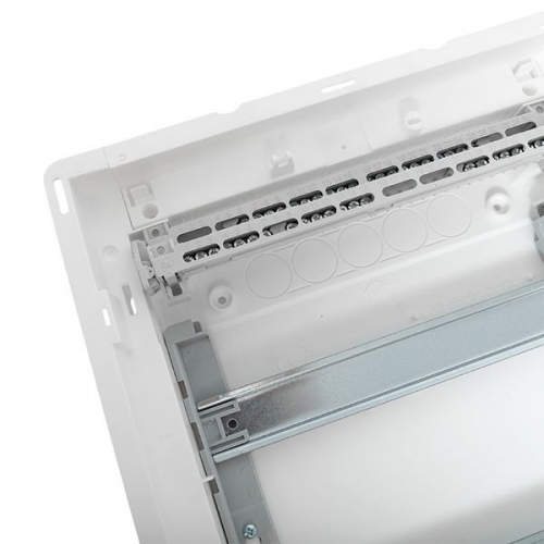 Щит комбинированный встраив. Nova 2 DIN-рейки + 3 монтаж. платы 5 габарит IP41 с метал. перфорированной дверью EKF nv-cb-pmd-2+3 nv-cb-pmd-2+3