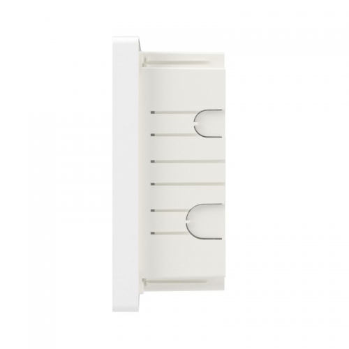 Щиток встраиваемый FRAME 18мод с тонированной дверцей с 2 шинами PEN на 8 и 10 отверст. бел. DKC F18B1WD F18B1WD