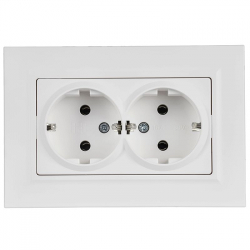 Розетка 2-м СП BRITE РСПл12-3-БрАБ 16А в сборе с заземл. без защ. шторок плоская арктич. бел. IEK BR-R27-16-K91-F BR-R27-16-K91-F