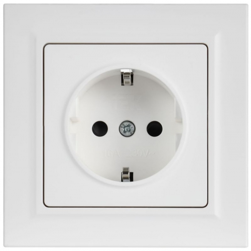 Розетка BRITE РСР14-1-0-БрАБ 16А в сборе с заземл. защ. шторки арктич. бел. IEK BR-R14-16-K91-F BR-R14-16-K91-F