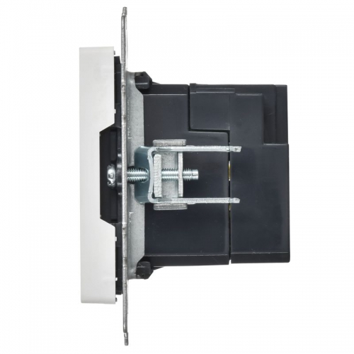 Розетка BRITE РЮ10-1-БрАБ USB A+A 3.1А механизм арктич. бел. IEK BR-U21-D31-K91 BR-U21-D31-K91