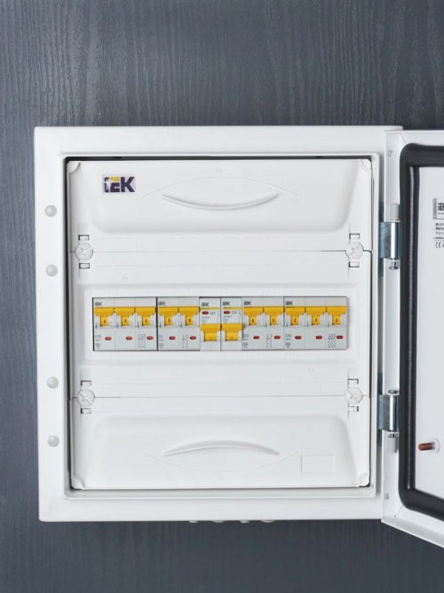 Выключатель автоматический модульный 1п C 50А 4.5кА ВА47-29 ИЭК MVA20-1-050-C MVA20-1-050-C