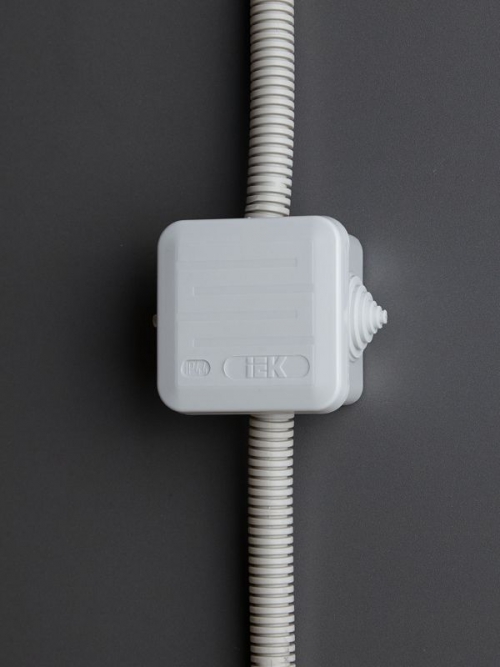 Коробка распаячная ОП 70х70х40 IP44 КМ41236 (4 гермоввода) ИЭК UKOZ11-070-070-040-K41-44 UKOZ11-070-070-040-K41-44