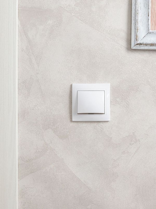 Выключатель 1-кл. СП КВАРТА 10А IP20 ВС10-1-0-КБ бел. ИЭК EVK10-K01-10-DM EVK10-K01-10-DM