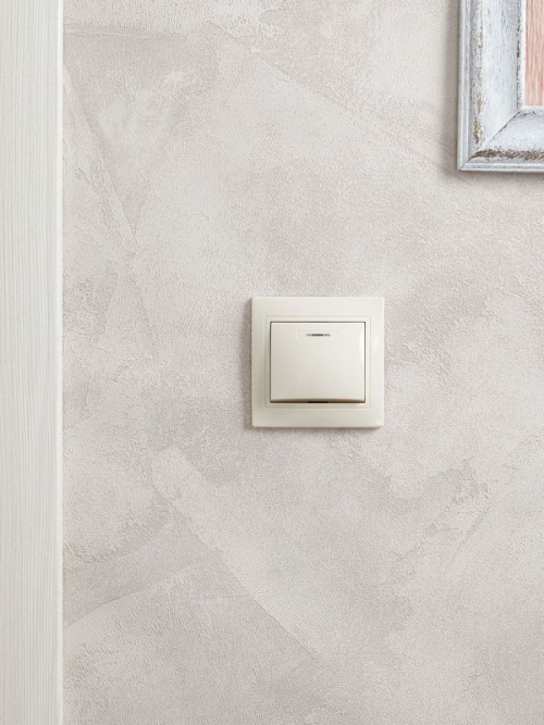 Выключатель 1-кл. СП КВАРТА с инд. 10А IP20 ВС10-1-1-ККм крем. ИЭК EVK11-K33-10-DM EVK11-K33-10-DM