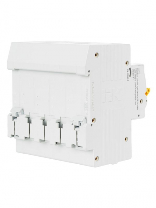 Выключатель авт. дифф. тока 4п C 32А 30мА тип AC 4.5кА АД-14 6.5мод IEK MAD10-4-032-C-030 MAD10-4-032-C-030