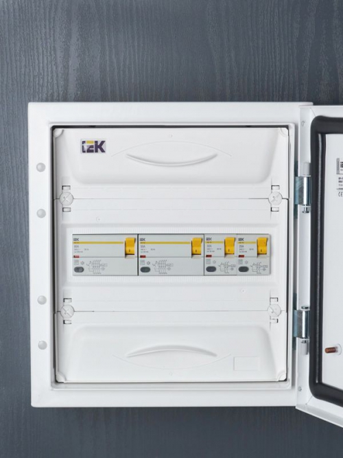 Выключатель дифф. тока (УЗО) 4п 50А 30мА тип AC ВД1-63 IEK MDV10-4-050-030 MDV10-4-050-030