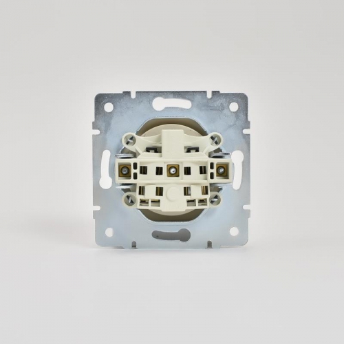 Механизм розетки 1-м СП Karina 16А IP20 без заземл. термопласт крем. LEZARD 707-0388-121B 707-0388-121B