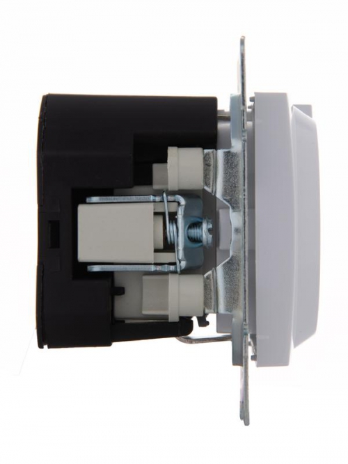 Механизм розетки 1-м СП Karina 16А с заземл. + USB разъем бел. LEZARD 707-0288-181 707-0288-181