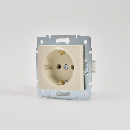Механизм розетки 1-м СП Karina с заземл. термопласт крем. LEZARD 707-0388-122B 707-0388-122B