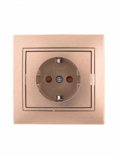 Розетка 1-м СП Mira 16А IP20 с заземл. защ. шторки со вставкой керамика свет. корич. перламутр. LEZARD 701-3131-124 701-3131-124