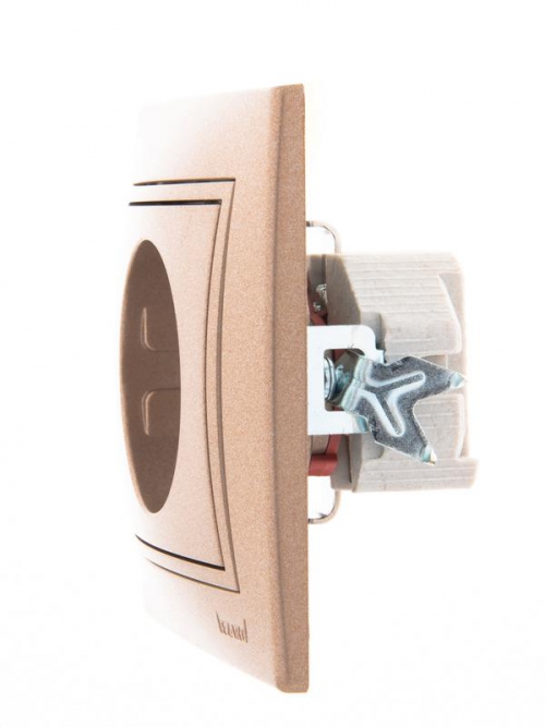 Розетка 1-м СП Mira 16А IP20 с заземл. защ. шторки со вставкой керамика свет. корич. перламутр. LEZARD 701-3131-124 701-3131-124