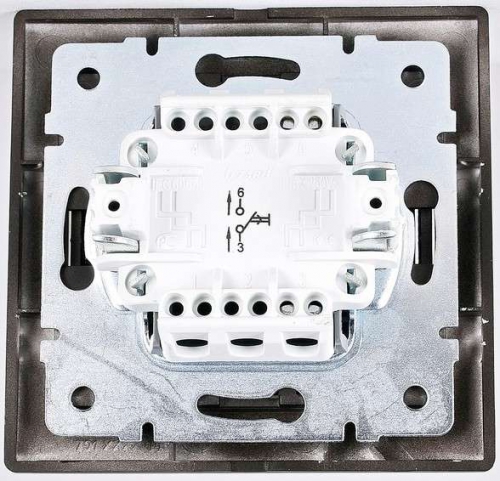 Рамка 4-м Mira горизонт. черн. бархат LEZARD 701-4200-149 701-4200-149