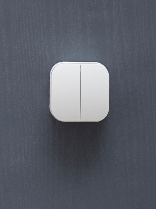 Выключатель 2-кл. ОП GLORY 10А ВС20-2-0-ХБ бел. IEK EVH20-K01-10 EVH20-K01-10